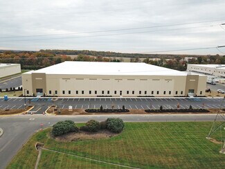 Plus de détails pour 86 Stemmers Ln, Westampton, NJ - Industriel à louer