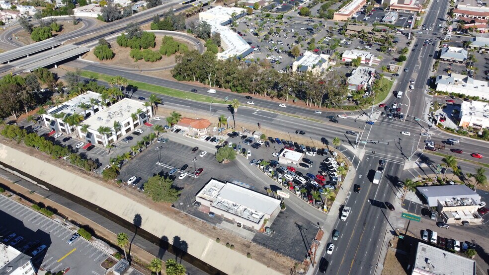 508 W Mission Ave, Escondido, CA à louer - Photo du bâtiment - Image 2 de 3