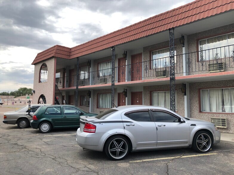 1321 Elm Ave, Rocky Ford, CO à vendre - Photo du bâtiment - Image 3 de 16