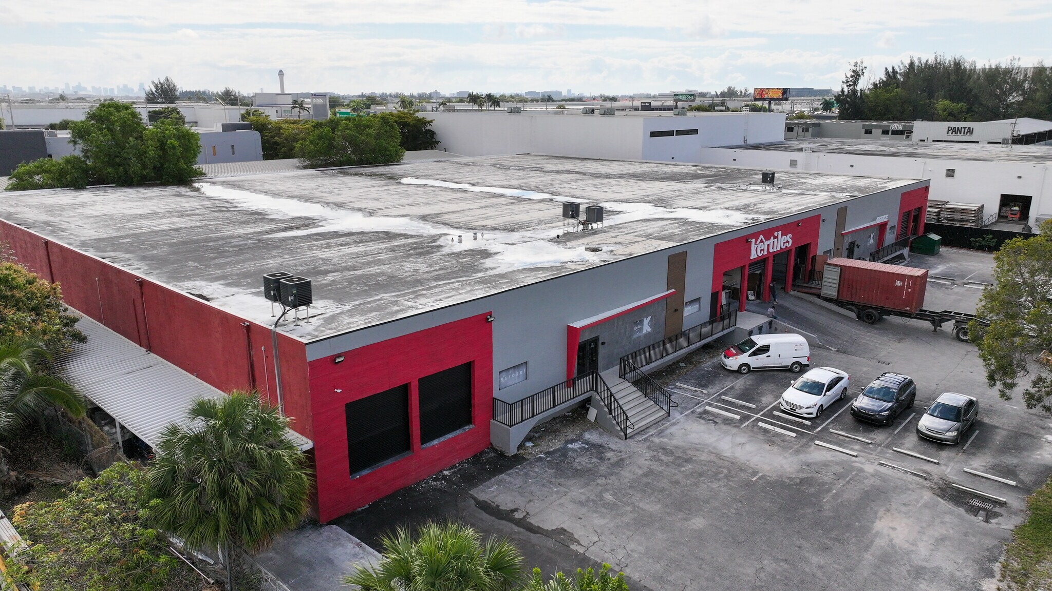 3281-3287 NW 78th Ave, Miami, FL à louer Photo du bâtiment- Image 1 de 5