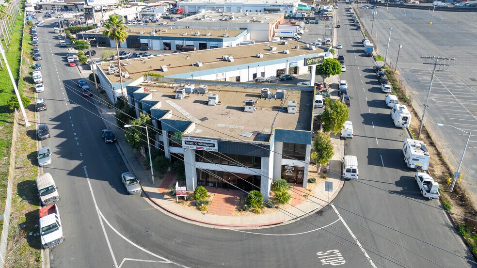 3770 Hancock St, San Diego, CA à louer - Photo du bâtiment - Image 3 de 11
