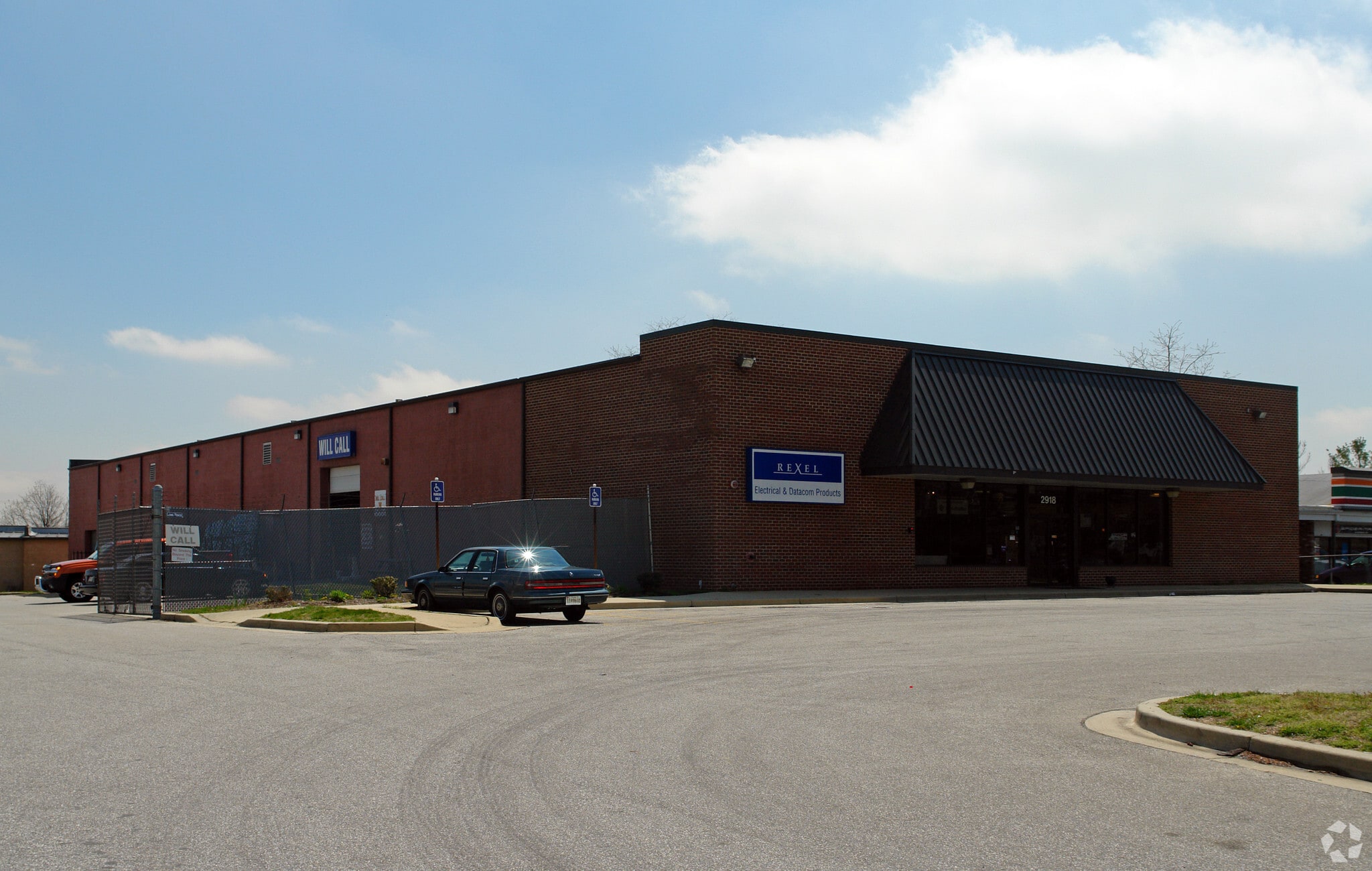 2918 Ritchie Rd, District Heights, MD for lease Primary Photo- Image 1 of 8