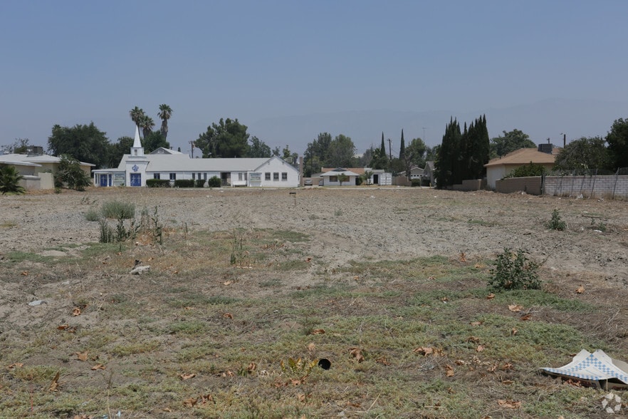 Gilbert St & Waterman Ave, San Bernardino, CA for sale - Primary Photo - Image 1 of 4