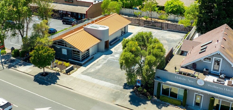 921 Broadway, Sonoma, CA for lease - Building Photo - Image 2 of 6