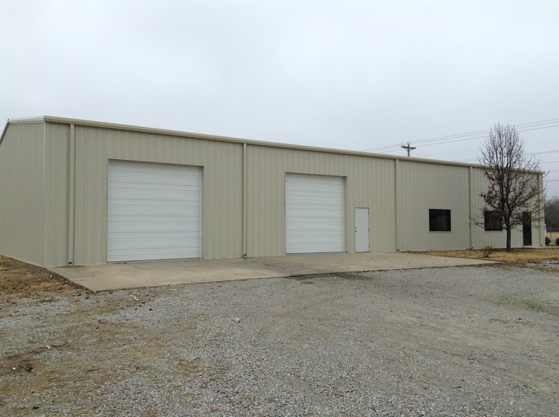 1304 Jones Rd, Paragould, AR for sale - Building Photo - Image 2 of 11