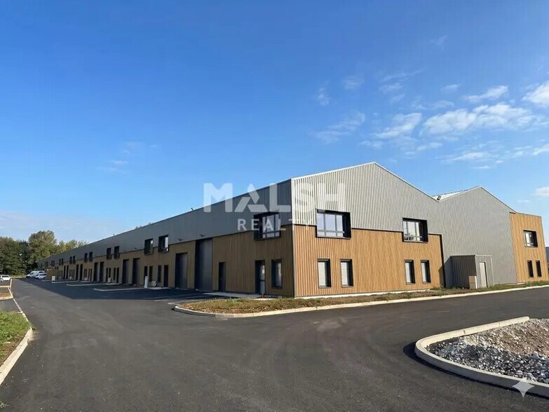 Flex dans Bourgoin-Jallieu à louer - Photo du bâtiment - Image 1 de 2