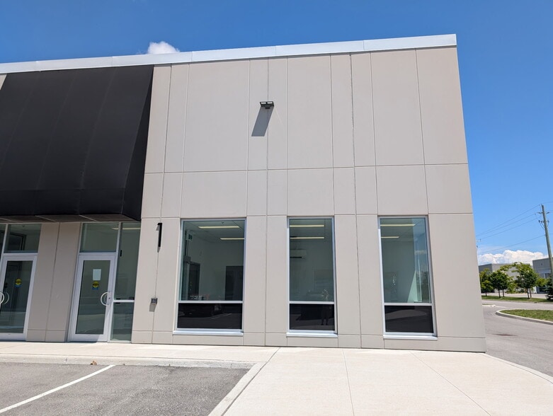241 King St, Barrie, ON for lease - Building Photo - Image 3 of 5