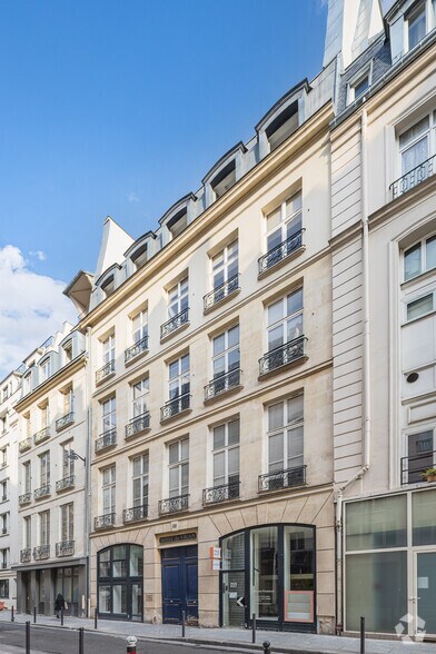 43 Rue D'Aboukir, Paris à louer - Photo du bâtiment - Image 2 de 2