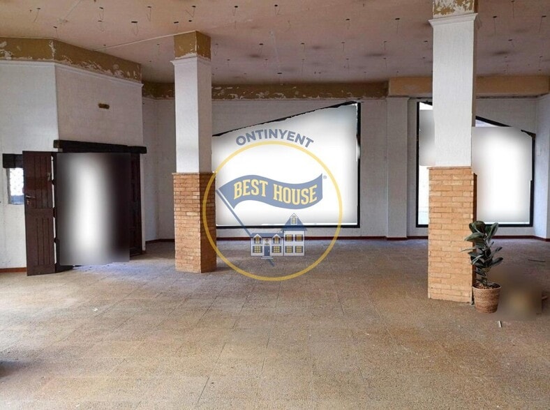 Retail in Ontinyent, Valencia for lease - Building Photo - Image 2 of 2