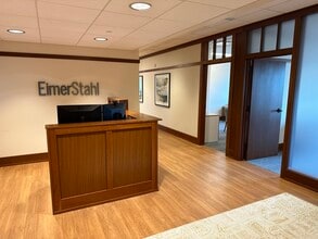 10 E Doty St, Madison, WI à louer Photo du bâtiment- Image 1 de 14