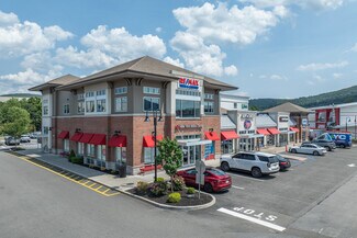 Plus de détails pour 584 Route 9, Fishkill, NY - Bureau/Commerce de détail à louer