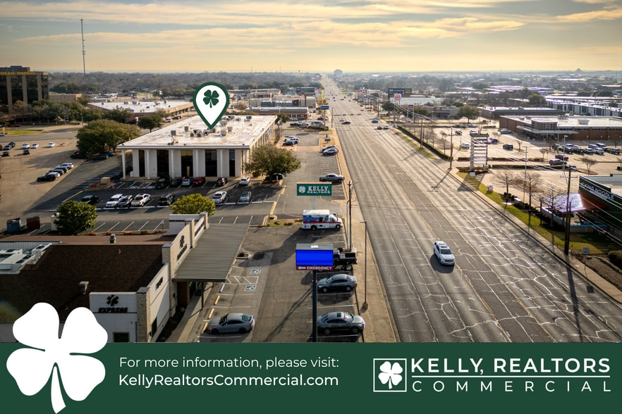 1227 N Valley Mills Dr, Waco, TX for lease - Building Photo - Image 3 of 4