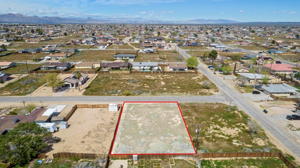 8638 Peach ave, California City, CA for sale - Building Photo - Image 2 of 4