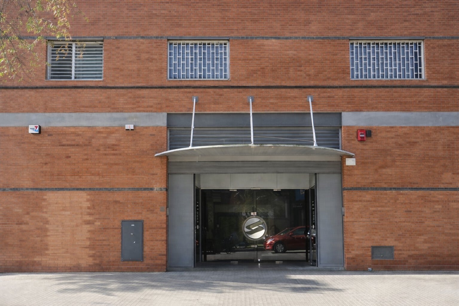 Industrial in Cornellà de Llobregat, Barcelona for lease Interior Photo- Image 1 of 12