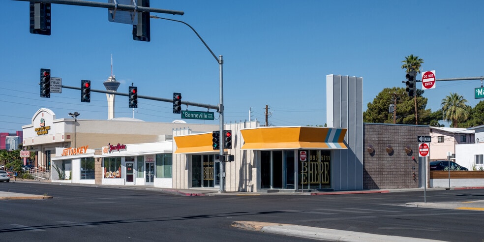 608 S Maryland Pkwy, Las Vegas, NV for lease - Building Photo - Image 1 of 8