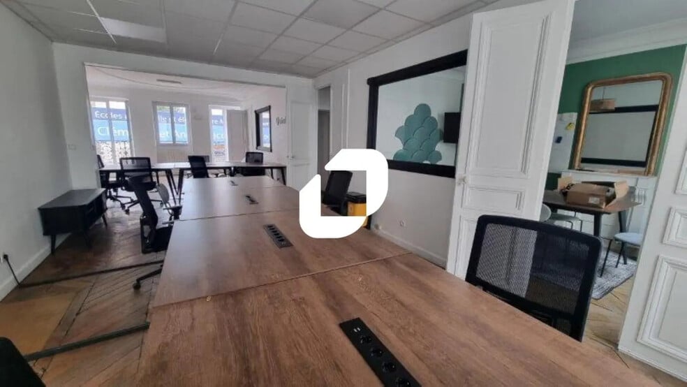 8 Rue Martel, Paris for lease - Interior Photo - Image 1 of 10