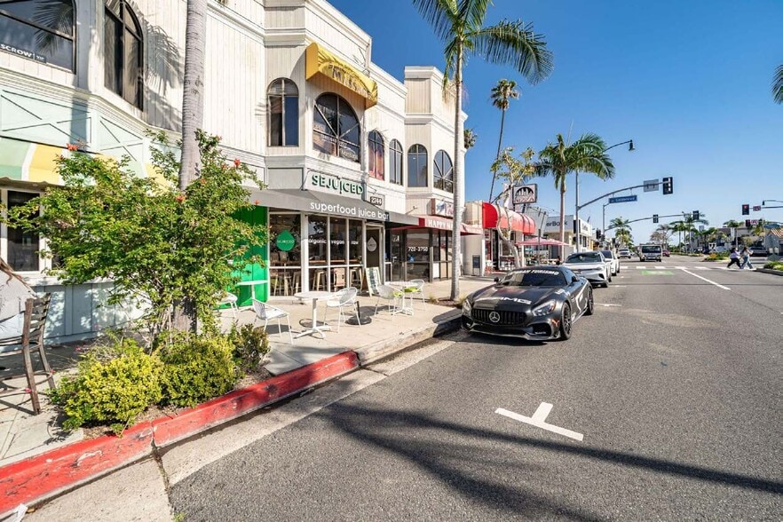 2744 E Coast Hwy, Corona Del Mar, CA for sale - Building Photo - Image 3 of 5