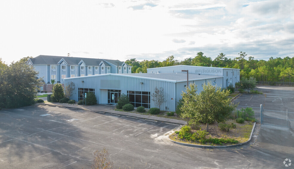 4640 East Coast Ln, Shallotte, NC for lease - Primary Photo - Image 1 of 17