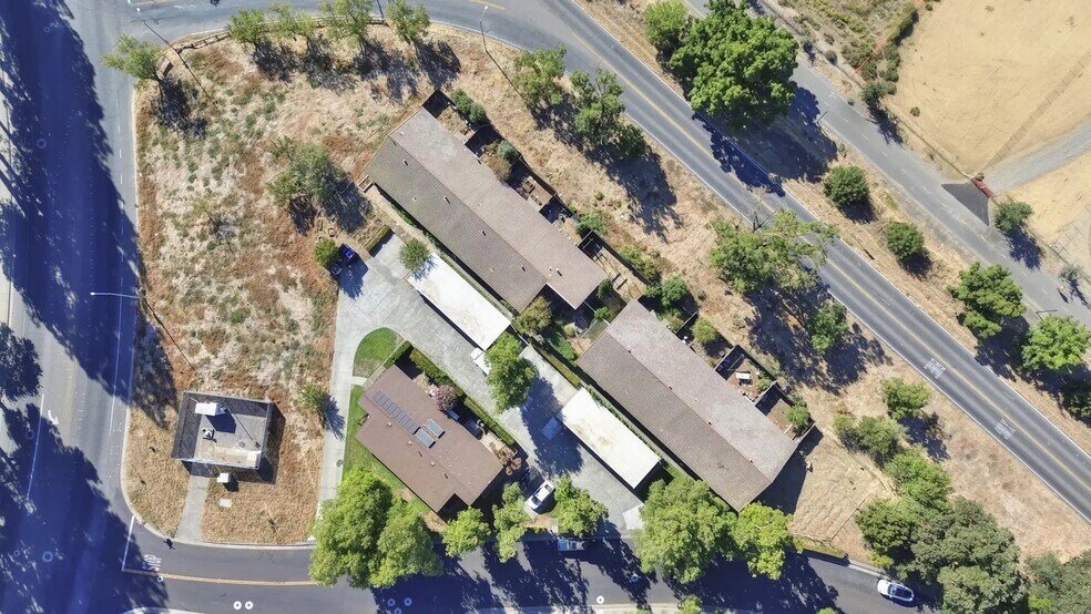 2310 Evenstar Ln, Davis, CA à vendre - Photo du bâtiment - Image 3 de 8