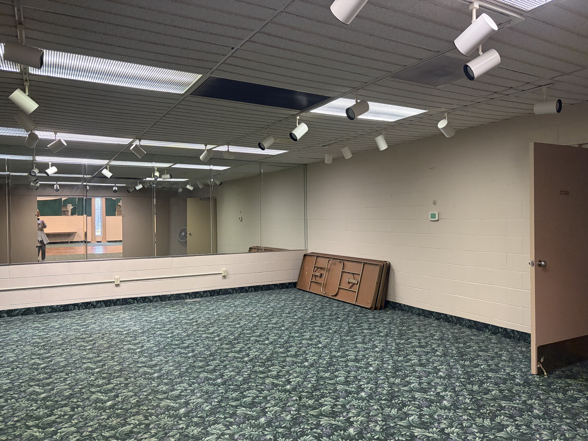 2326 N Monroe St, Monroe, MI for lease Primary Photo- Image 1 of 9