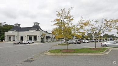 401 N Great Neck Rd, Virginia Beach, VA à louer Photo du bâtiment- Image 1 de 14