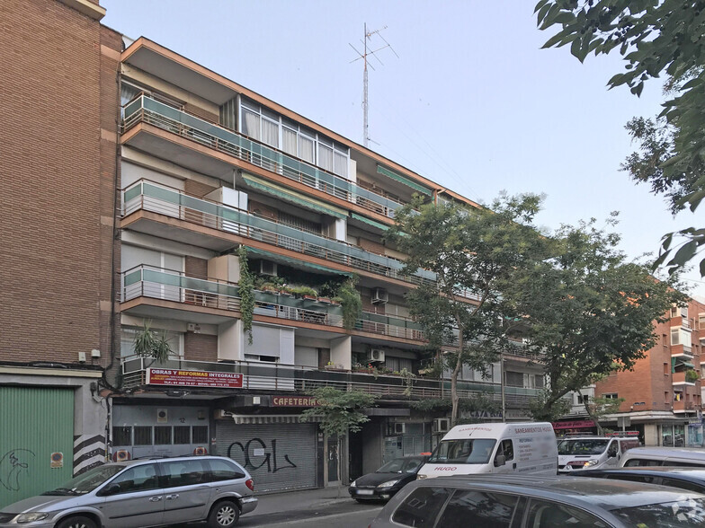 Multifamily in Madrid, MAD for sale - Building Photo - Image 1 of 2