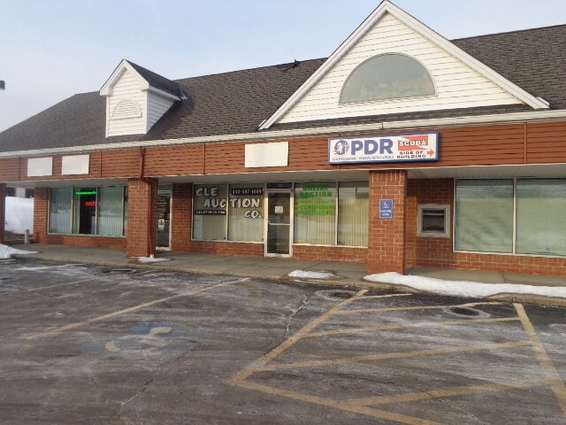 Plus de détails pour 7976 Broadview Rd, Broadview Heights, OH - Bureau/Commerce de détail à louer