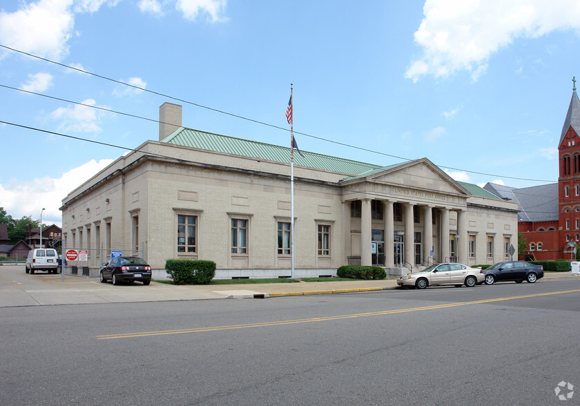 201 High St NE, Warren, OH for lease - Primary Photo - Image 1 of 2