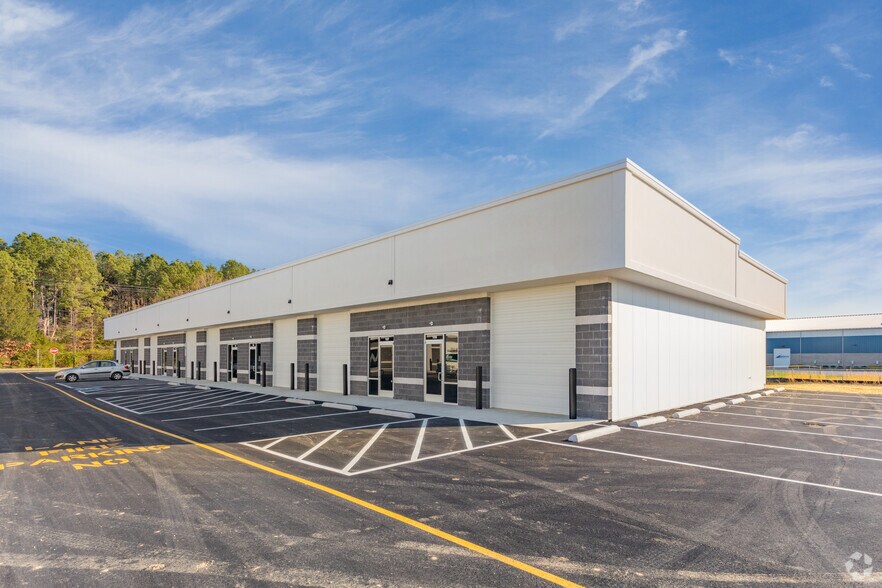 8169 Pine Ridge Rd, Mechanicsville, VA à vendre - Photo du bâtiment - Image 1 de 12