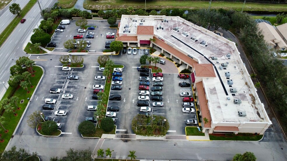 12040 Jog Rd, Boynton Beach, FL for lease - Building Photo - Image 3 of 3