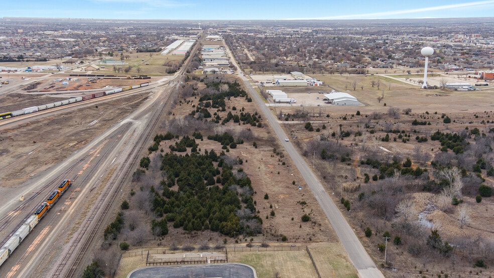 Pole Rd, Oklahoma City, OK à vendre - Photo du bâtiment - Image 2 de 5