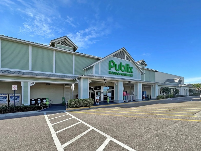 4600-4670 Summerlin Rd, Fort Myers, FL for lease - Building Photo - Image 1 of 8