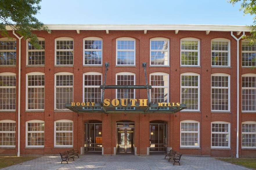 116 John St, Lowell, MA à louer - Photo du bâtiment - Image 3 de 18