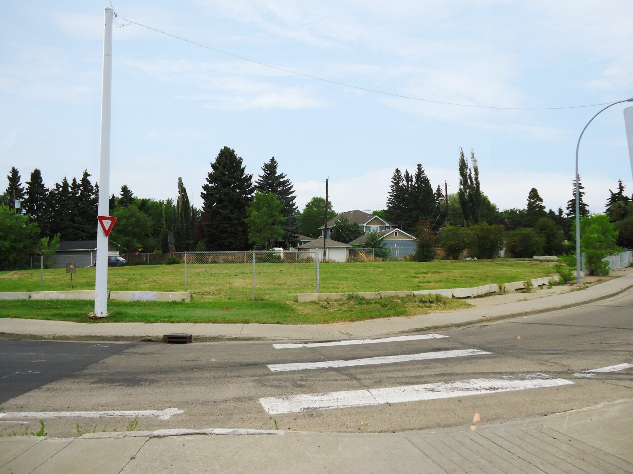 10704 Groat Rd NW, Edmonton, AB for sale Building Photo- Image 1 of 1