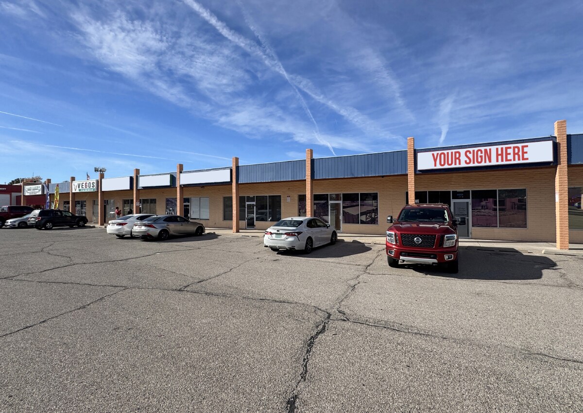 4001-4013 Carlisle Blvd NE, Albuquerque, NM à vendre Photo du bâtiment- Image 1 de 1