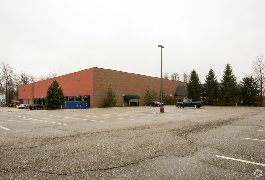 9450 Rosemont Dr, Streetsboro, OH for sale - Building Photo - Image 3 of 3