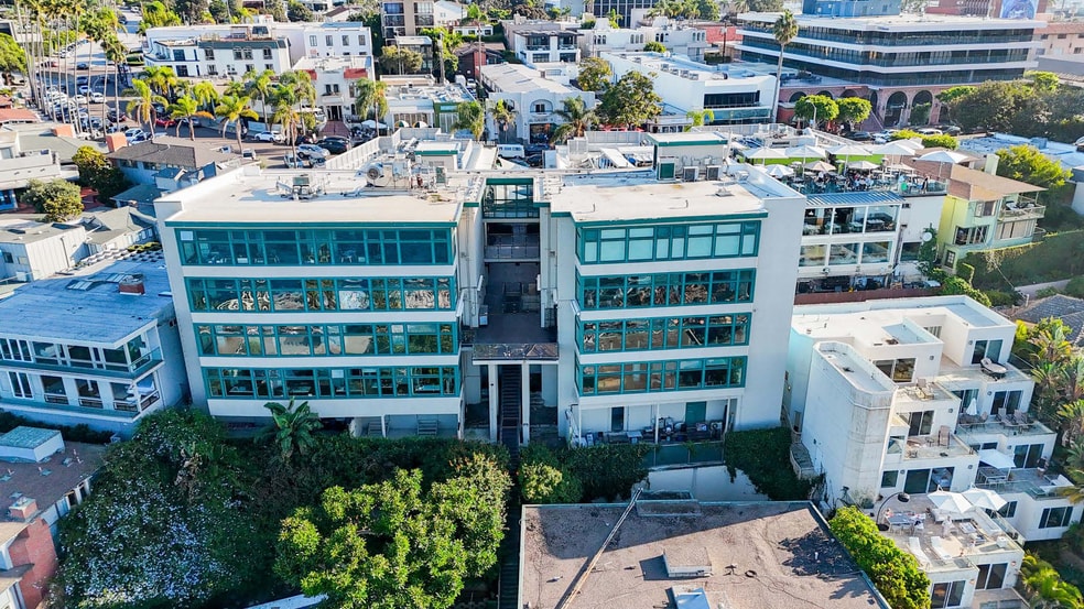 1250 Prospect St, La Jolla, CA à louer - Photo du bâtiment - Image 1 de 34