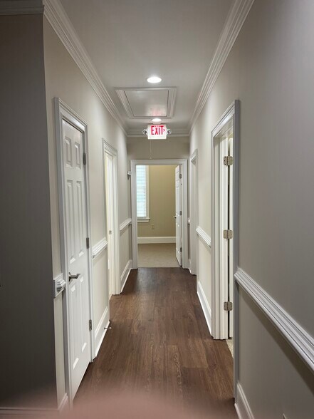 1621 N Roberts Rd, Kennesaw, GA à louer - Photo du bâtiment - Image 3 de 10
