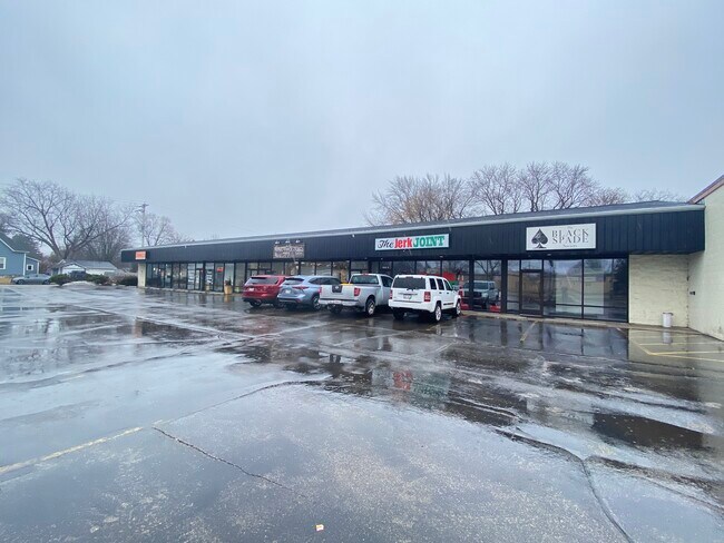Plus de détails pour 1619 W College Ave, Appleton, WI - Commerce de détail à louer