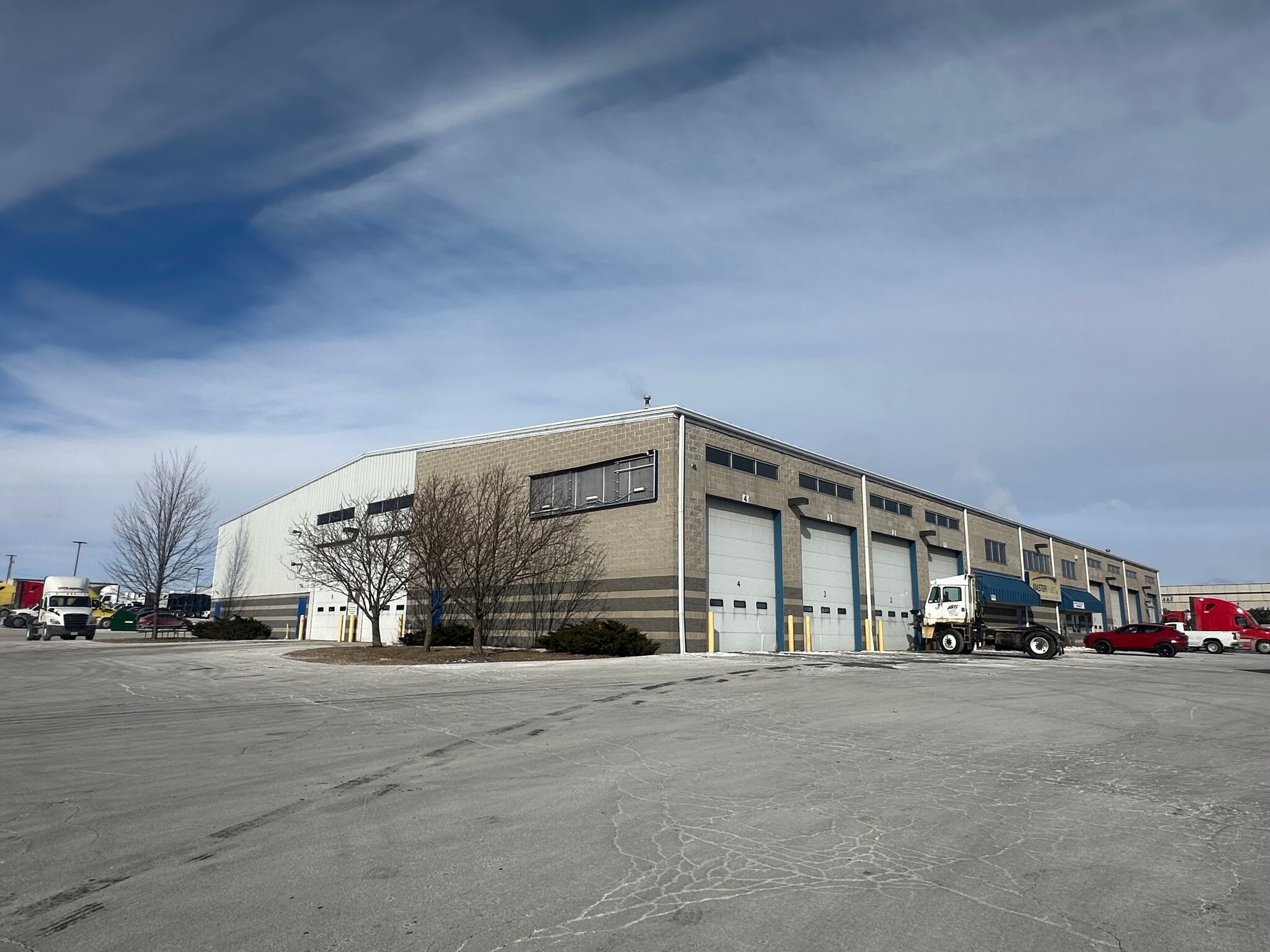 3360 Spirit Way, Green Bay, WI for lease Primary Photo- Image 1 of 3