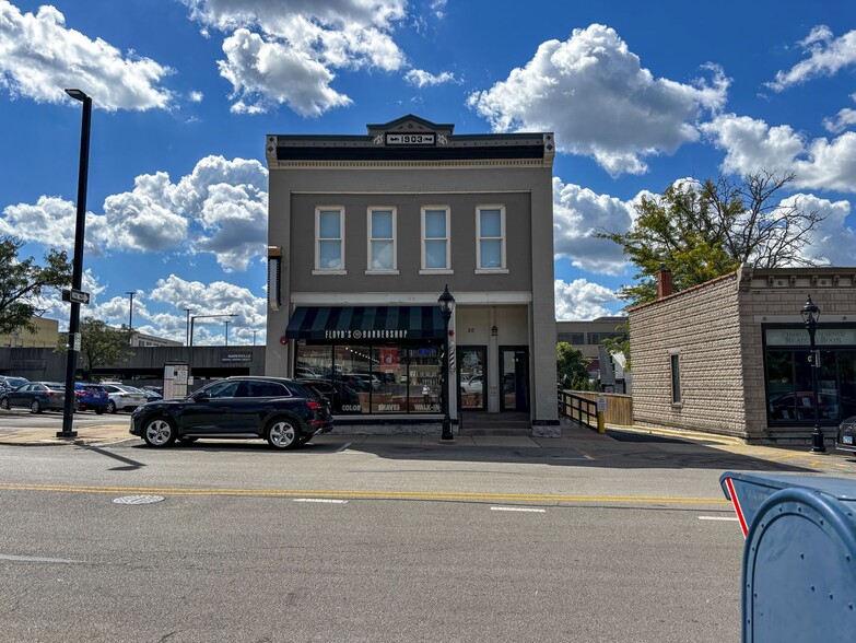 20 E Jefferson Ave, Naperville, IL for sale - Building Photo - Image 1 of 8