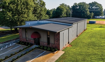 108 Chellelin Dr, Gaffney, SC for lease Interior Photo- Image 2 of 5