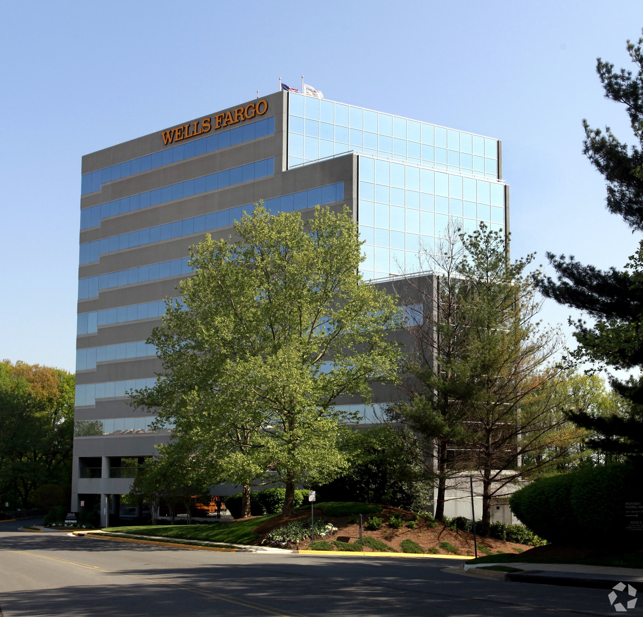 2010 Corporate Ridge Rd, McLean, VA for lease Primary Photo- Image 1 of 19