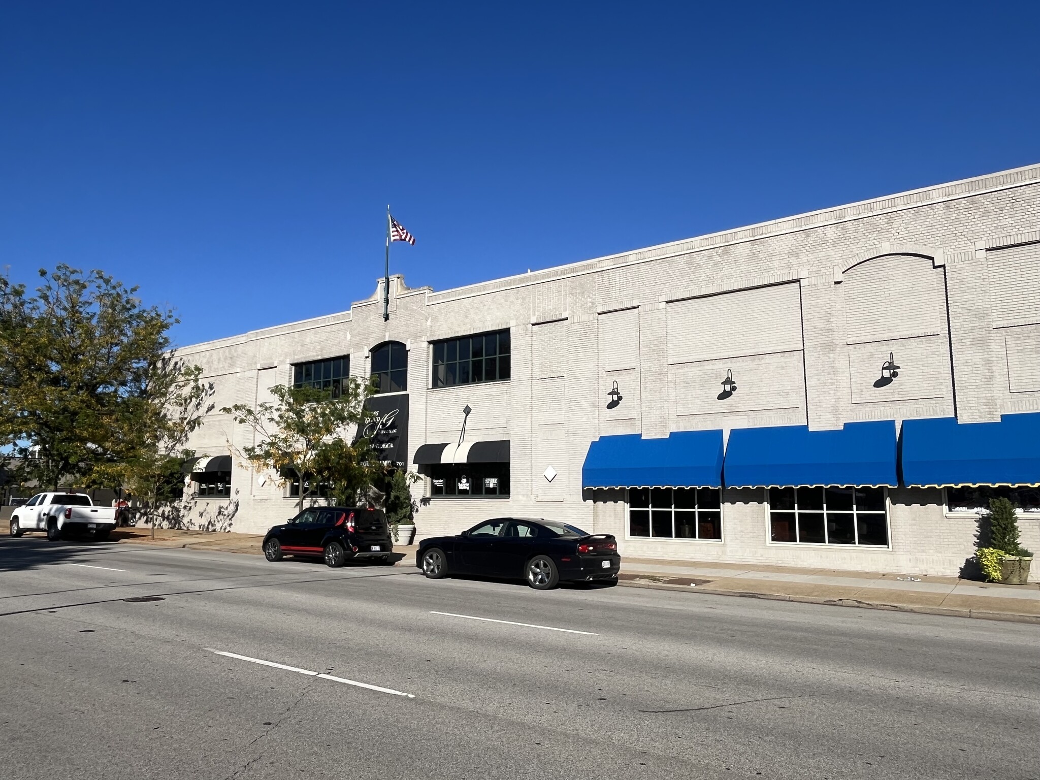 701 S Broadway St, Akron, OH for lease Interior Photo- Image 1 of 5