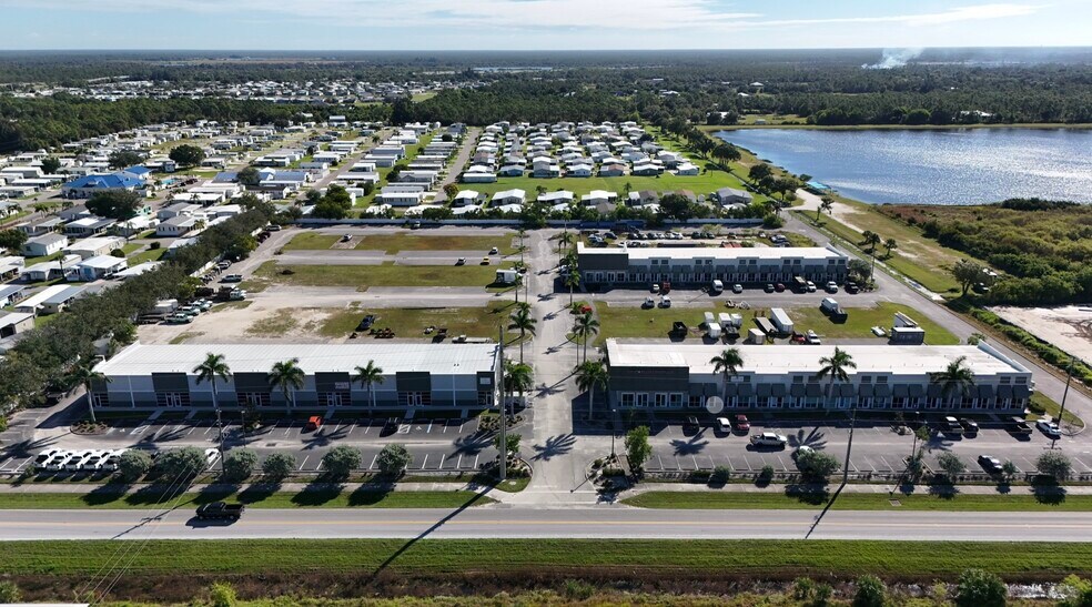6650 Taylor Rd, Punta Gorda, FL à vendre - Photo du bâtiment - Image 1 de 14