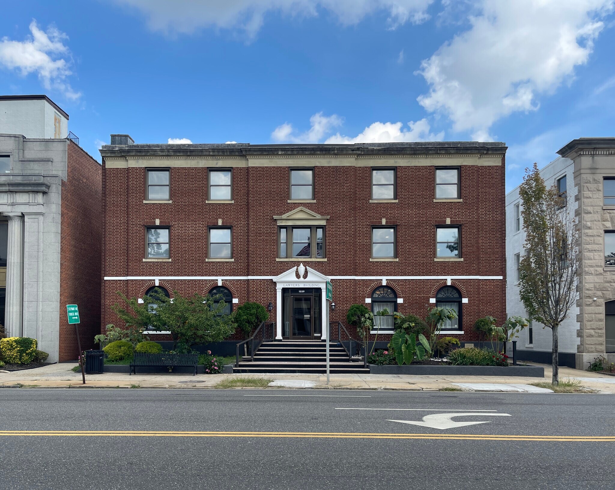 1539 Franklin Ave, Mineola, NY à vendre Photo du bâtiment- Image 1 de 1