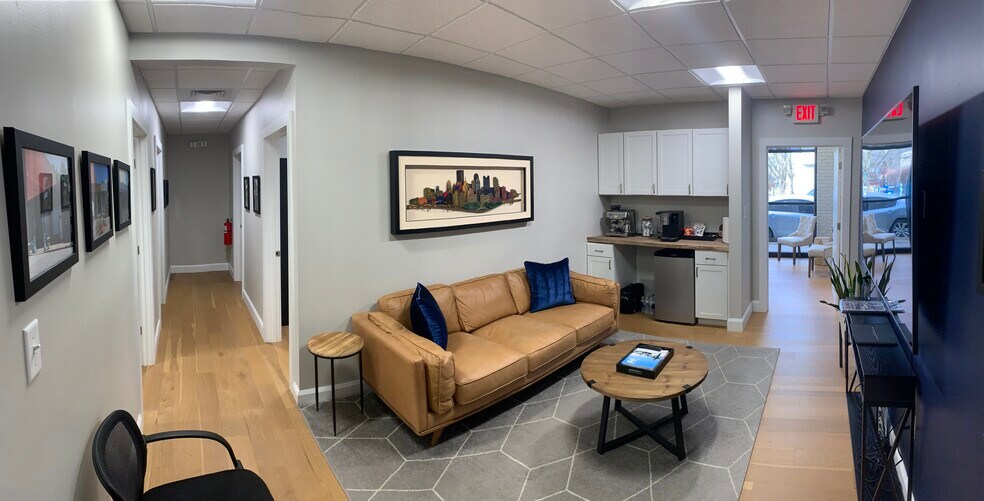 20 E Main St, Carnegie, PA à louer - Photo du bâtiment - Image 3 de 7