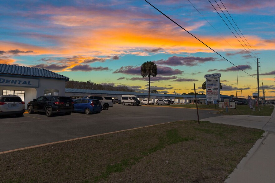 940 N Suncoast Blvd, Crystal River, FL à vendre - Photo du bâtiment - Image 3 de 24