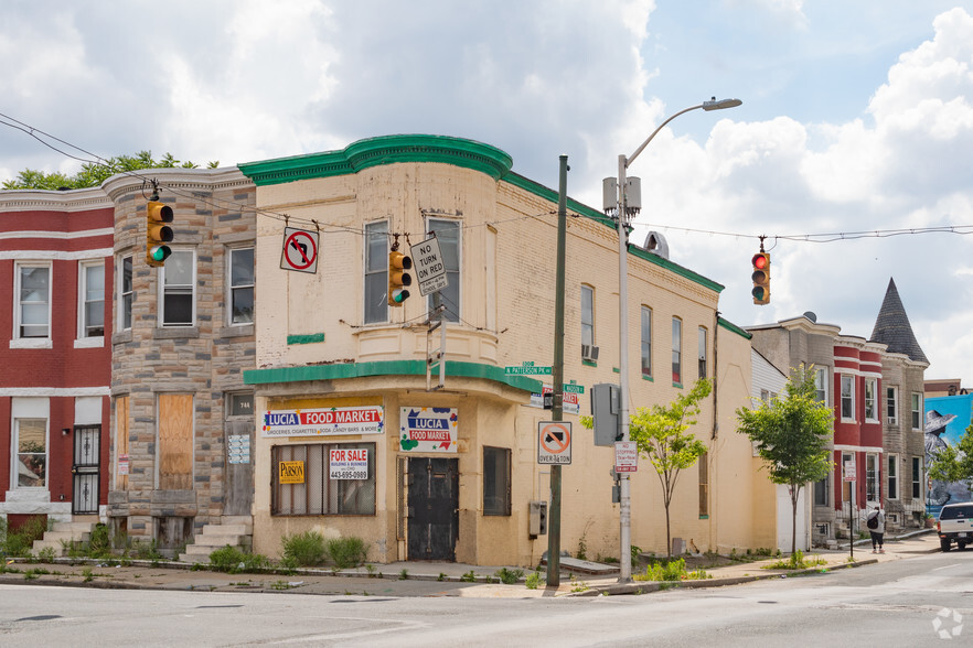 746 N Patterson Park Ave, Baltimore, MD à vendre - Photo principale - Image 1 de 1