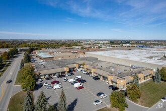 95 W Beaver Creek Rd, Richmond Hill, ON - Aerial  map view - Image1